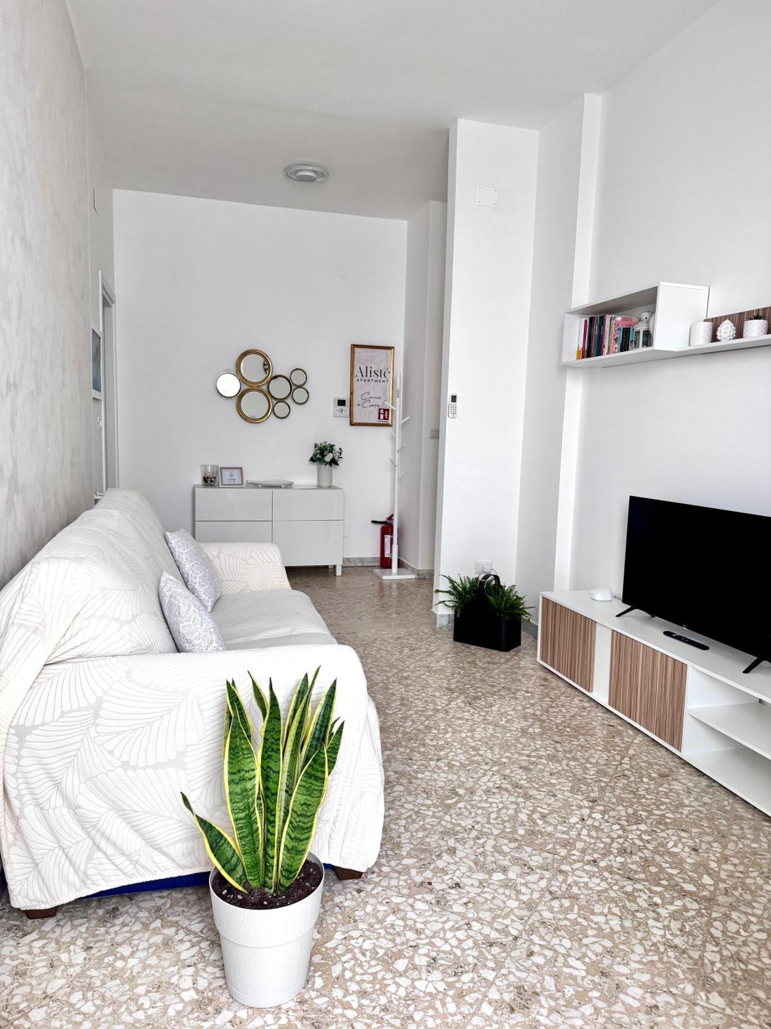 Aliste Apartment Brindisi Exterior photo